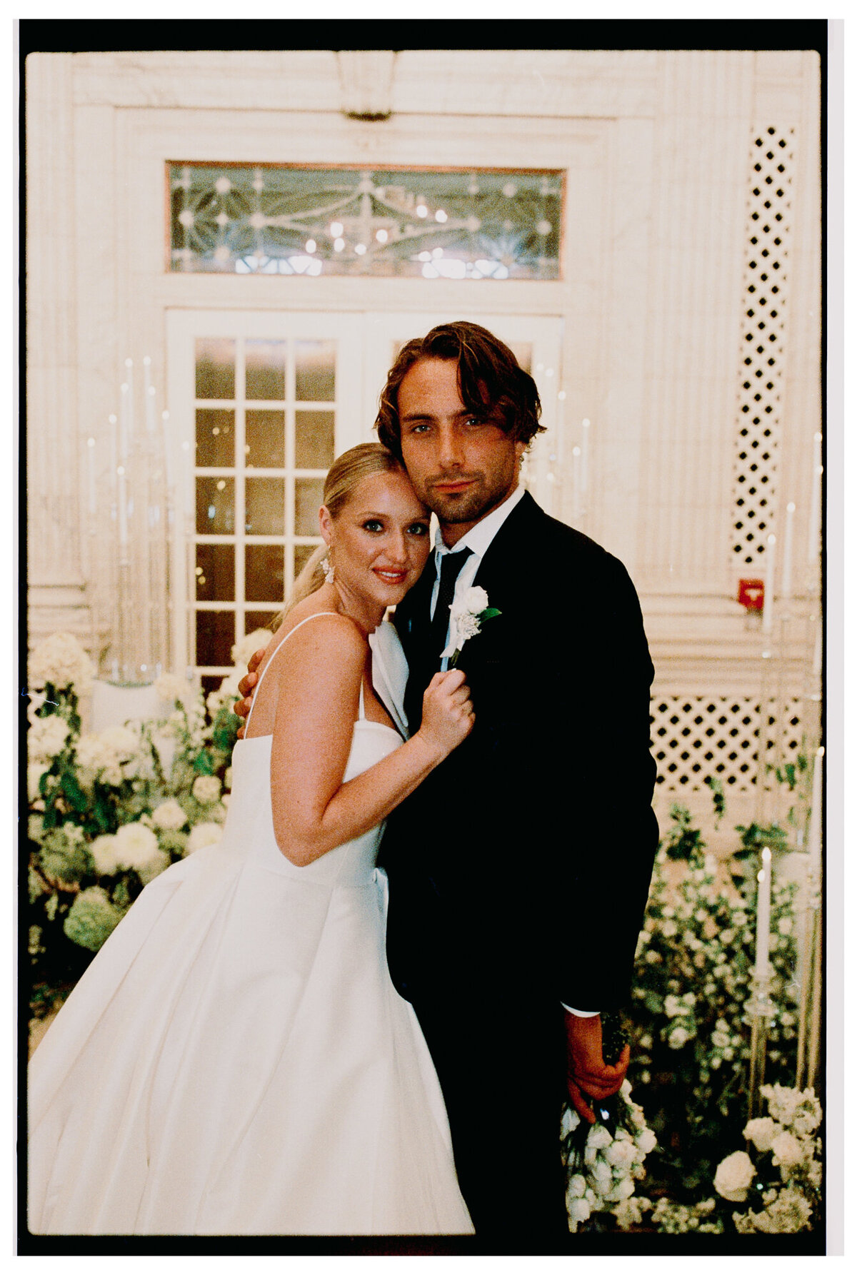 daughters-of-the-american-revolution-bride-staircase-7