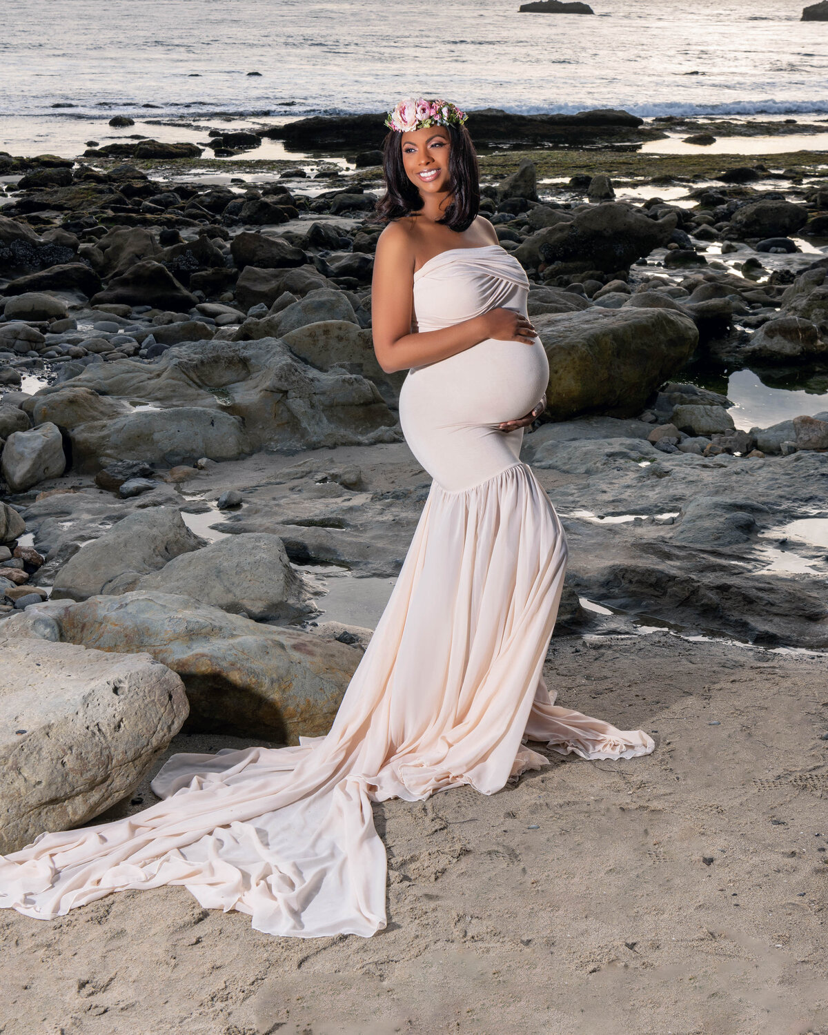 pregnant lady on the beach in Laguna BeaCH