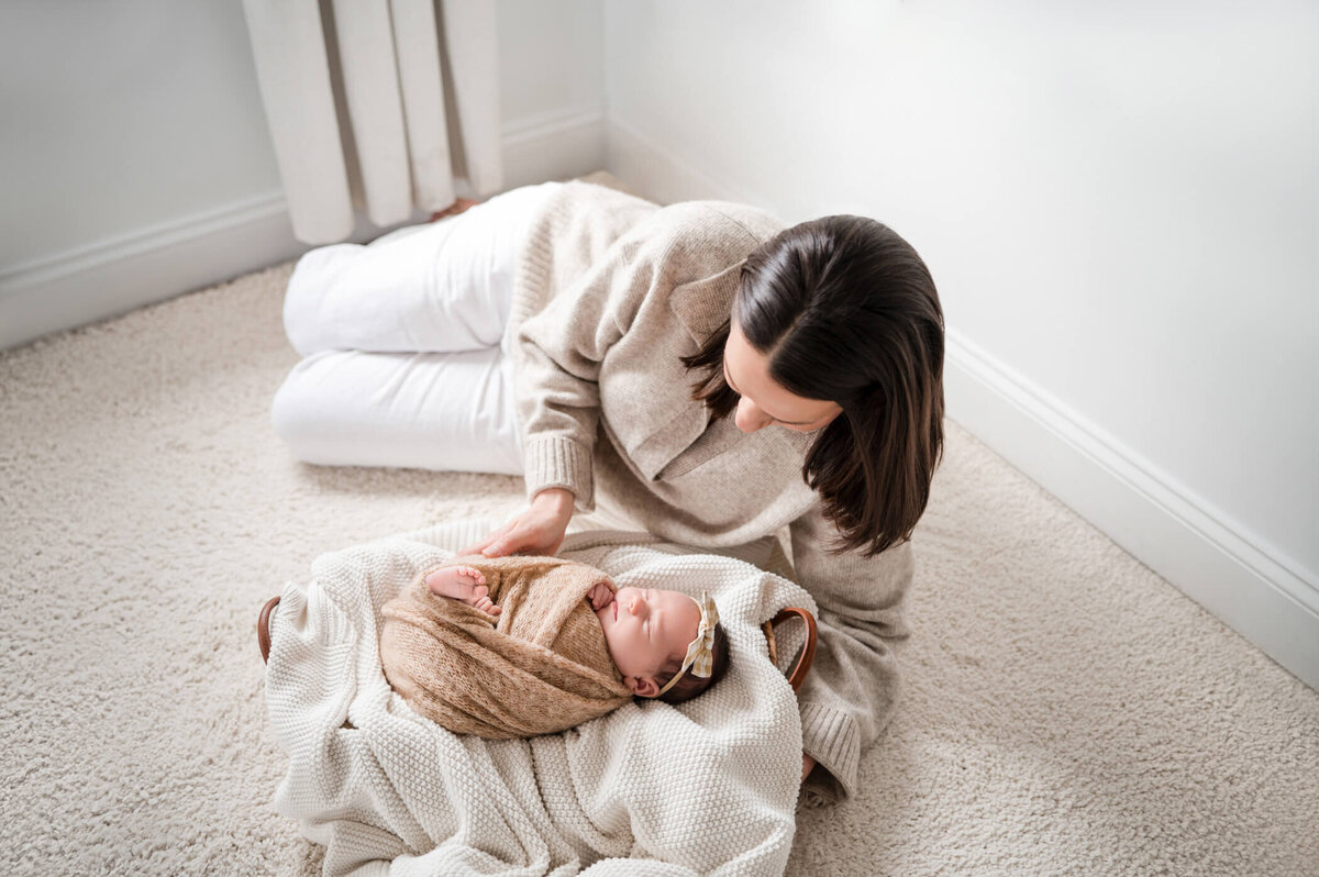 Detroit-Area-Newborn-Photographer-2311