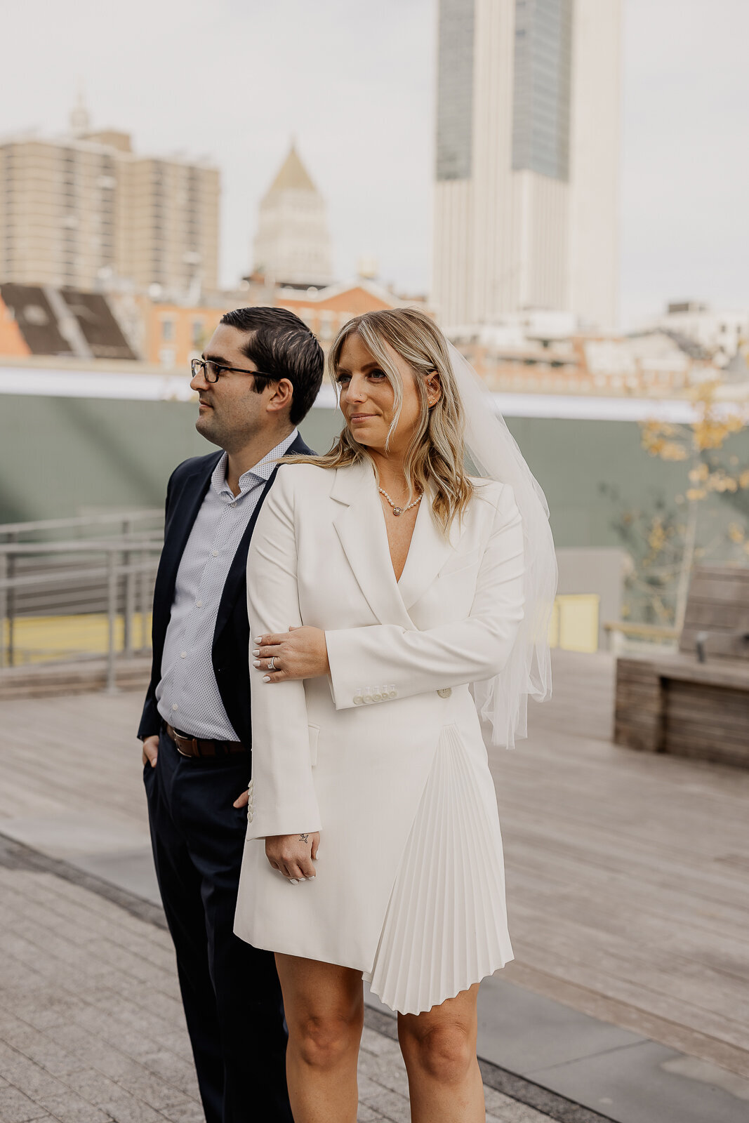 intimate wedding photographer brooklyn bridge