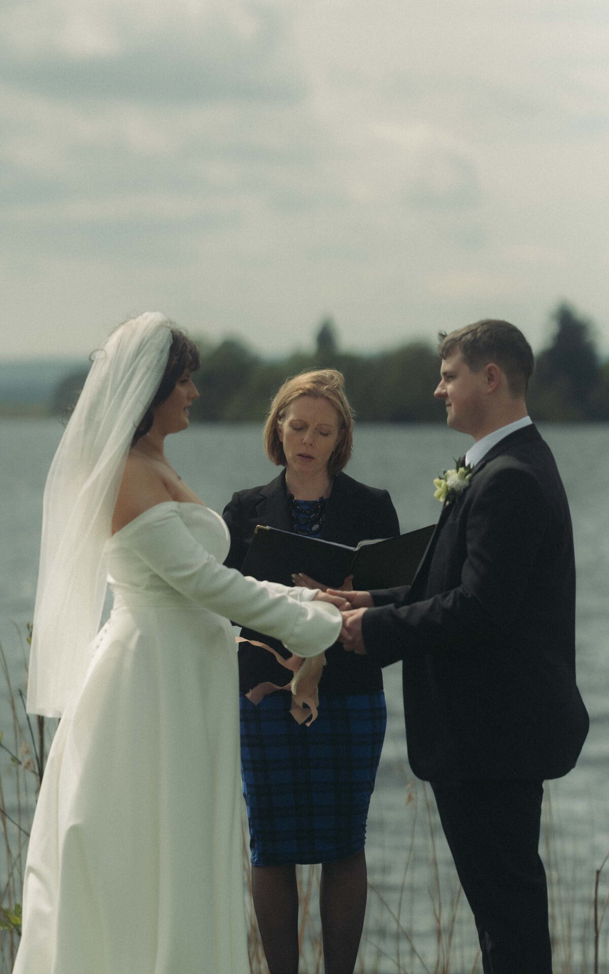 Capture the magic of your love with stunning couple photos that reflect your connection and shared happiness.