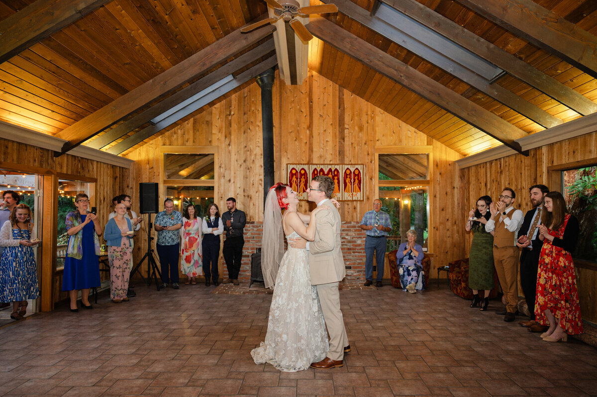 Beau-Lodge-Venue_Bellingham-Wedding-Photographer_Caylie-Mash_MN825