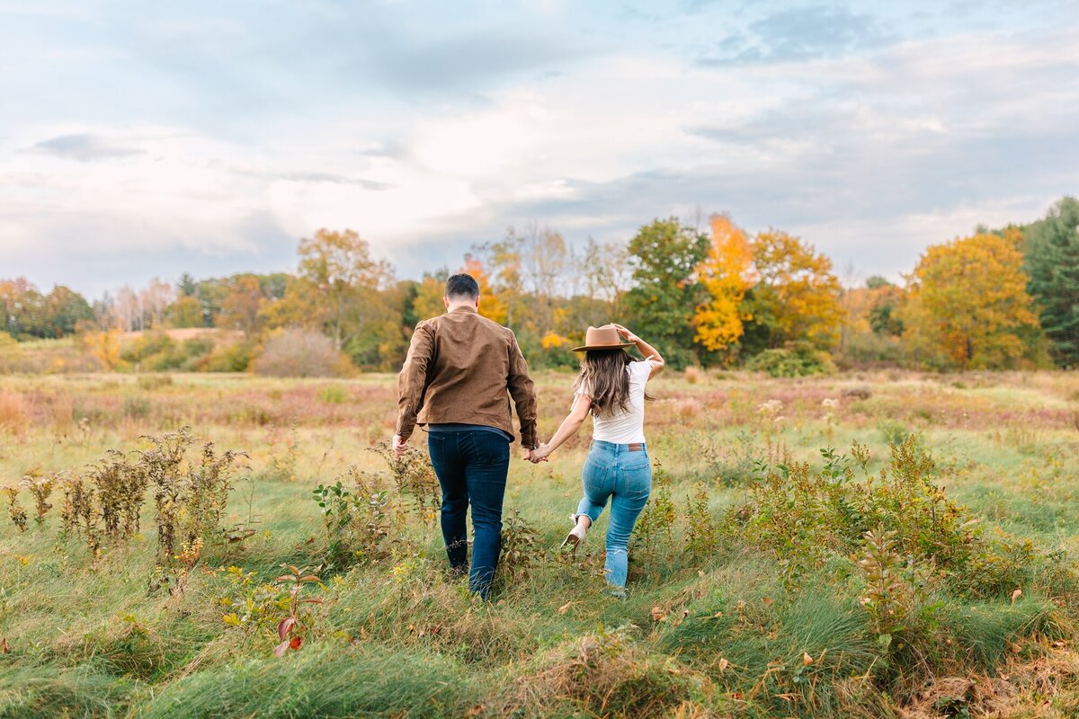 Kelly_Payeur_Photography_New_Hampshire_Fall_Engagement_Wagon_Hill_Photographer_0007