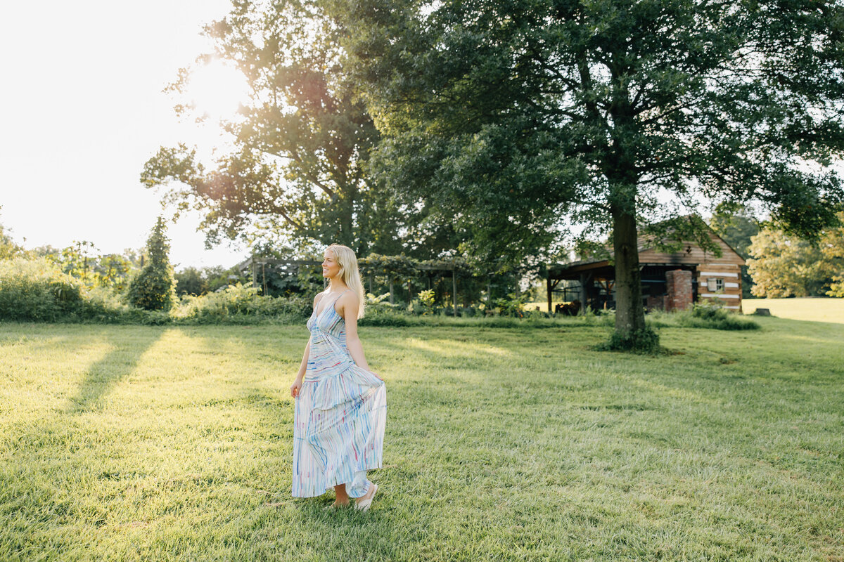 Anna, Senior Pics, 2023- Blog-008