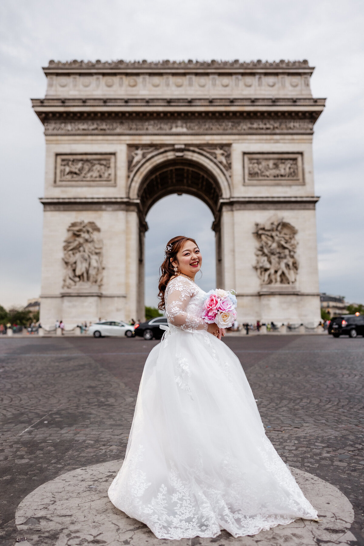 Paris_photowedding_Arc-de-Triomphe_50