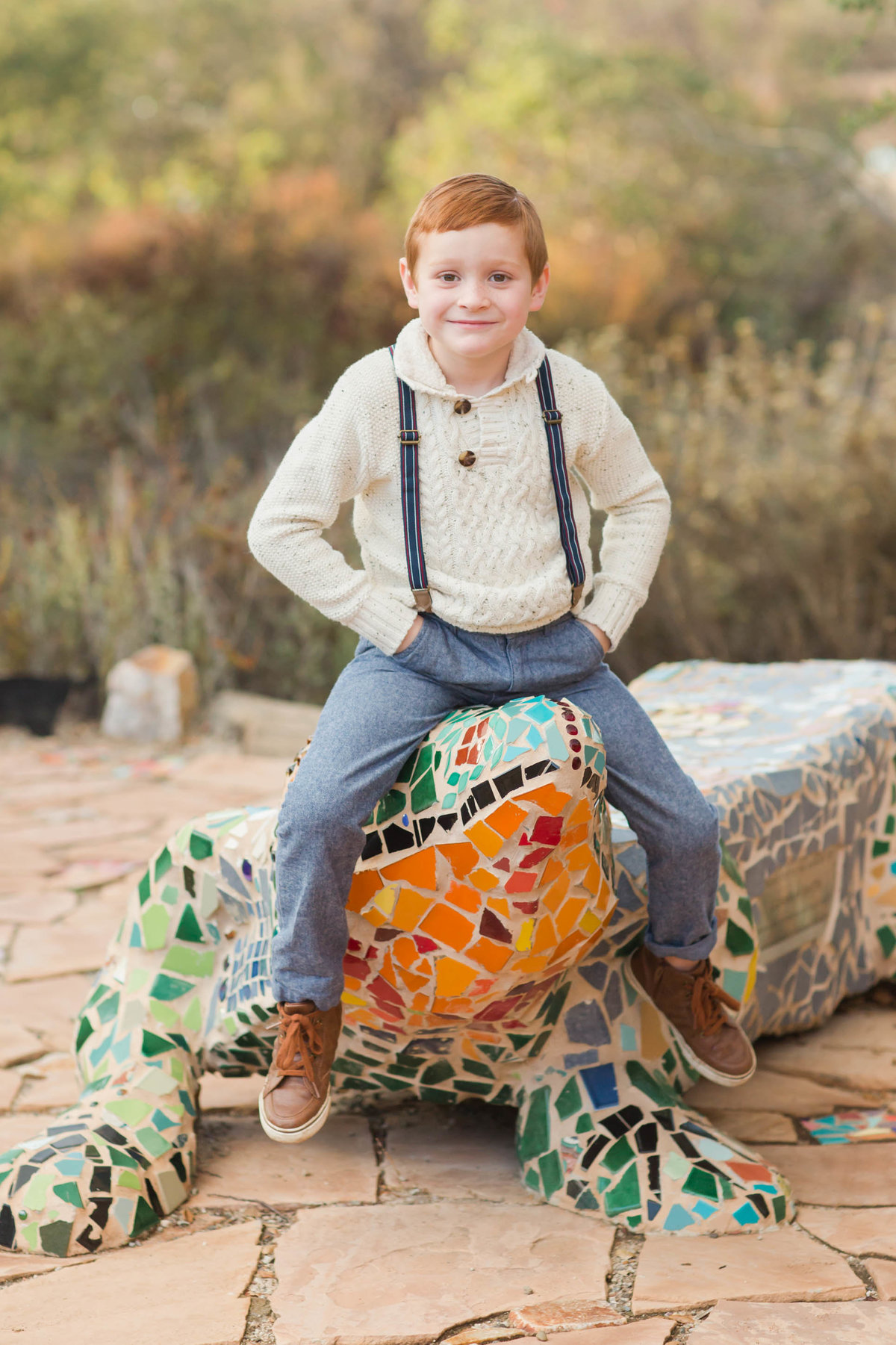 san-diego-family-photographer-crestridge-ecological-reserve-boy-on-statue