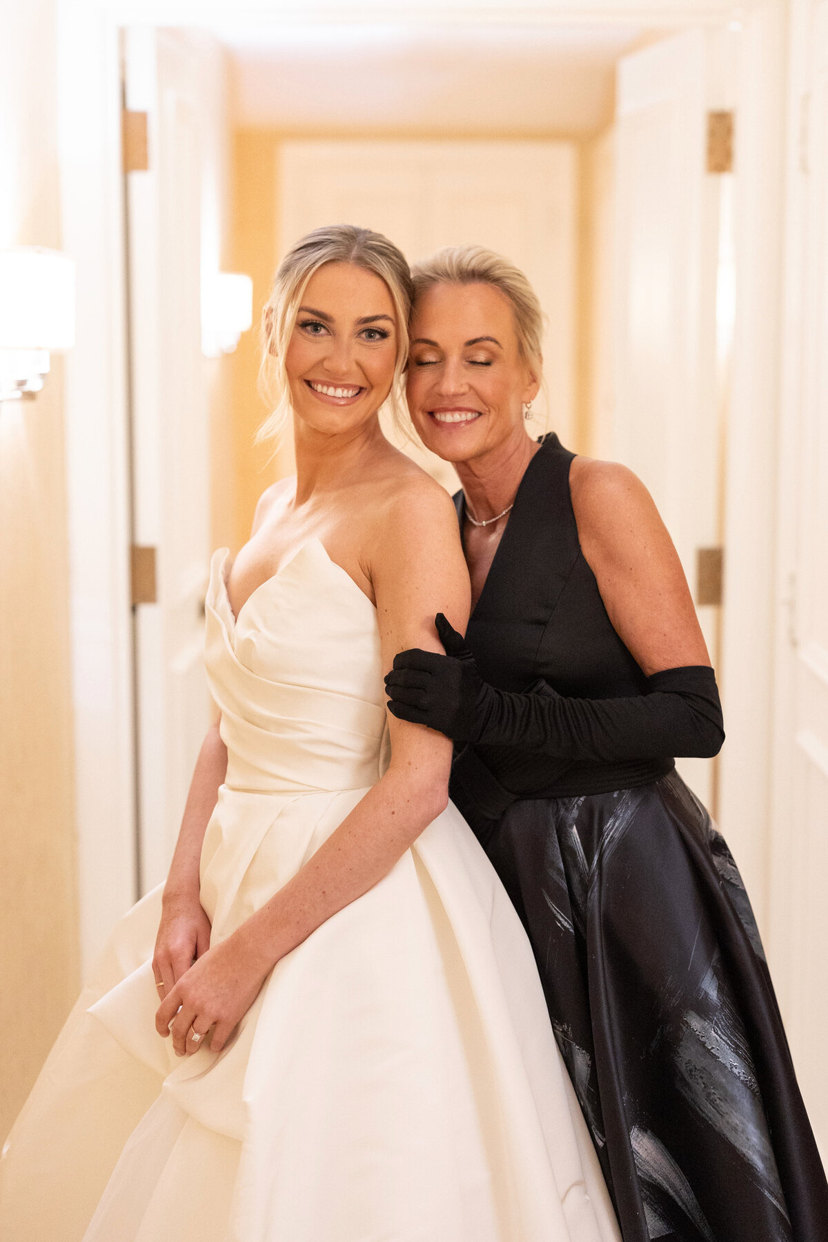 chicago-luxury-winter-wedding-at-old-st-pats-50