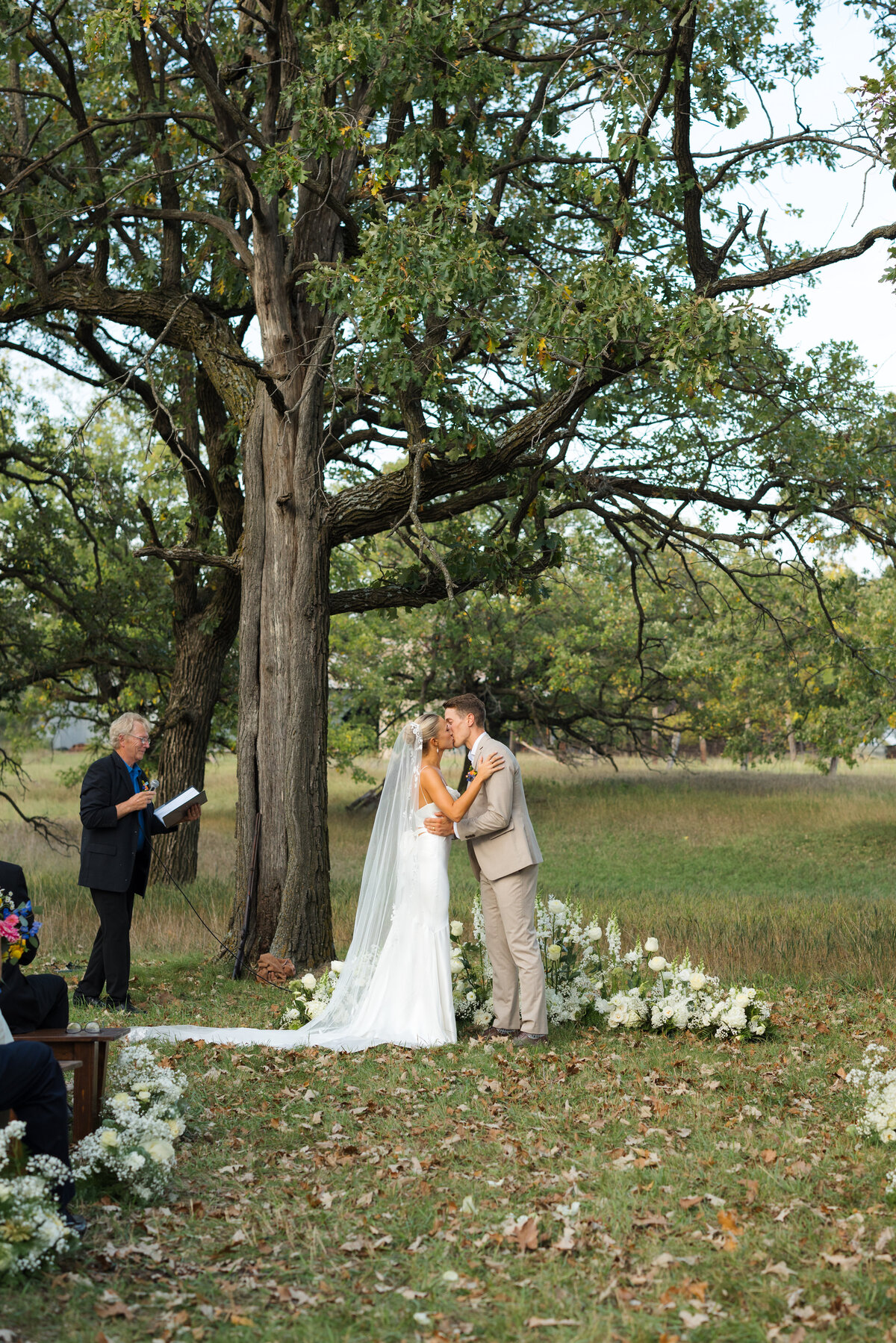 Backyard-Wedding-Rogers-MN-B&S-Will-DeGraw-Clever-Disarray-78