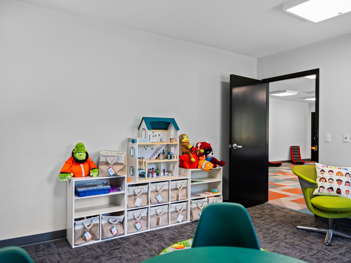 92-web-or-mls-A7403569