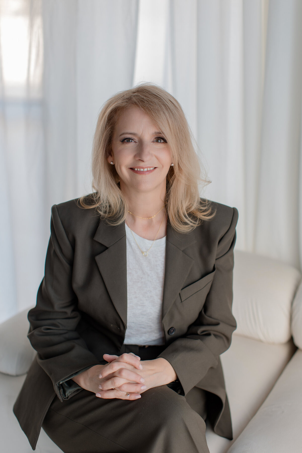 Caroline branding-179