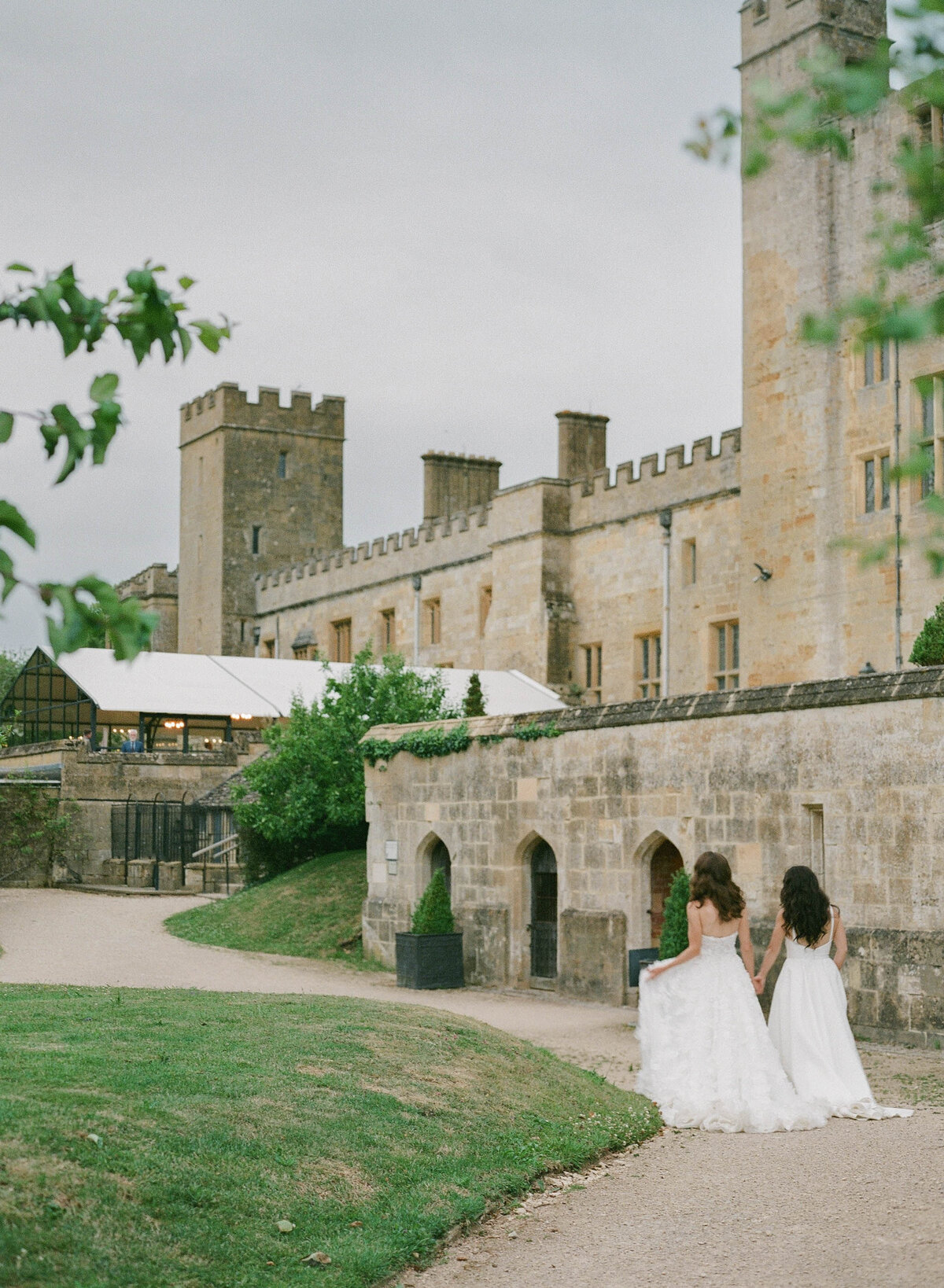 cotswolds-film-wedding-photographer-destination158