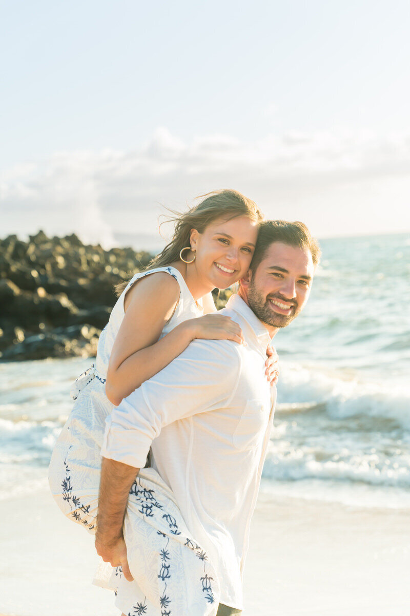 Locate Maui couples photographers