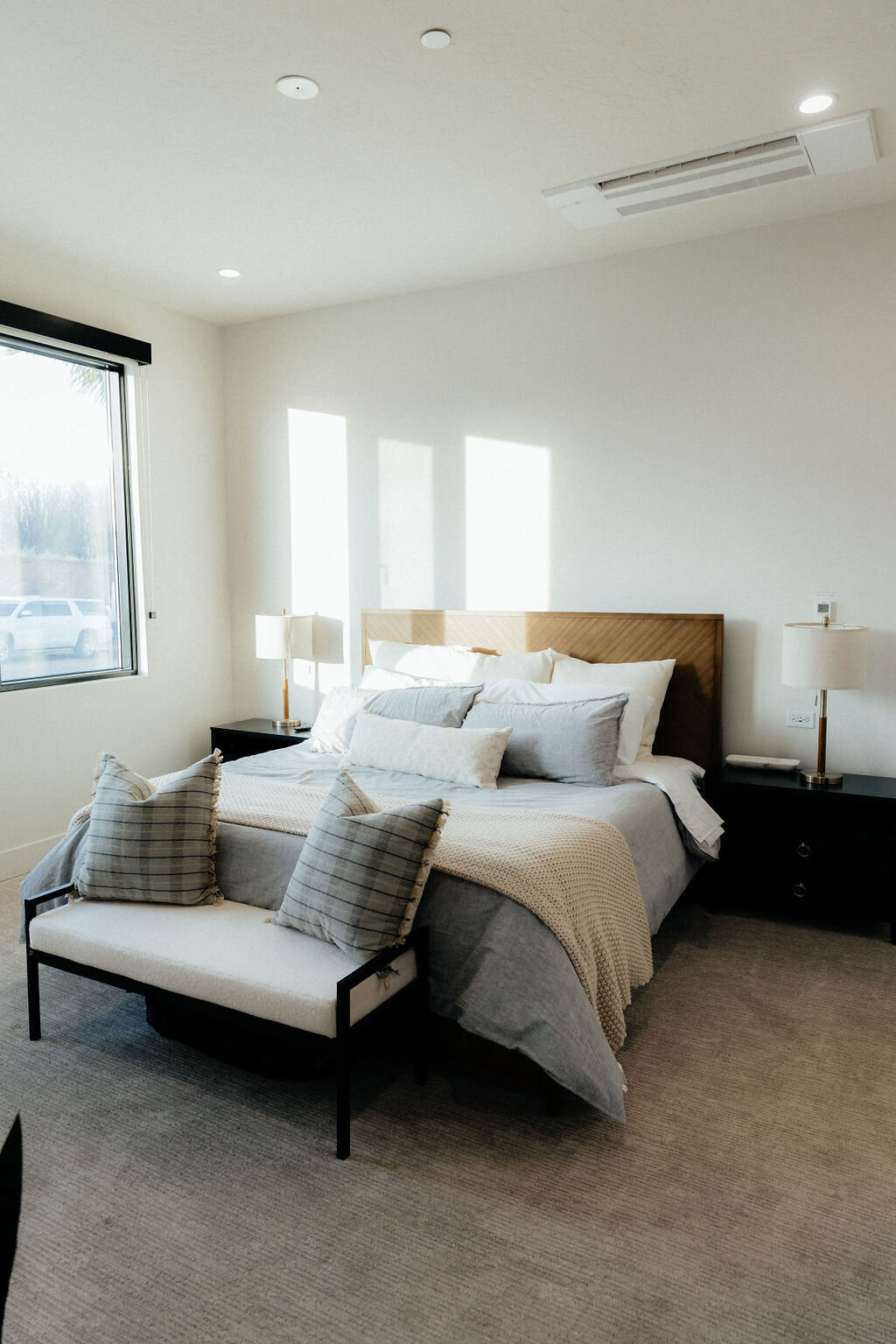 Beezah_FrankiesPlace_ALL-117