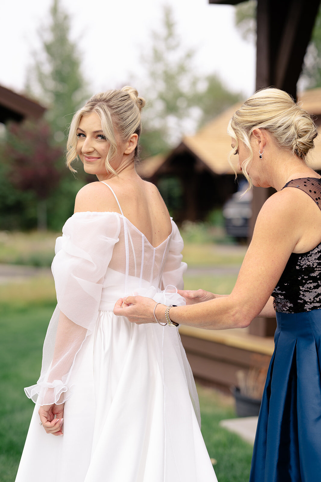 Jackson-Hole-Golf-And-Tennis-Wedding-Fall- JK-Foxtails-Photography-012