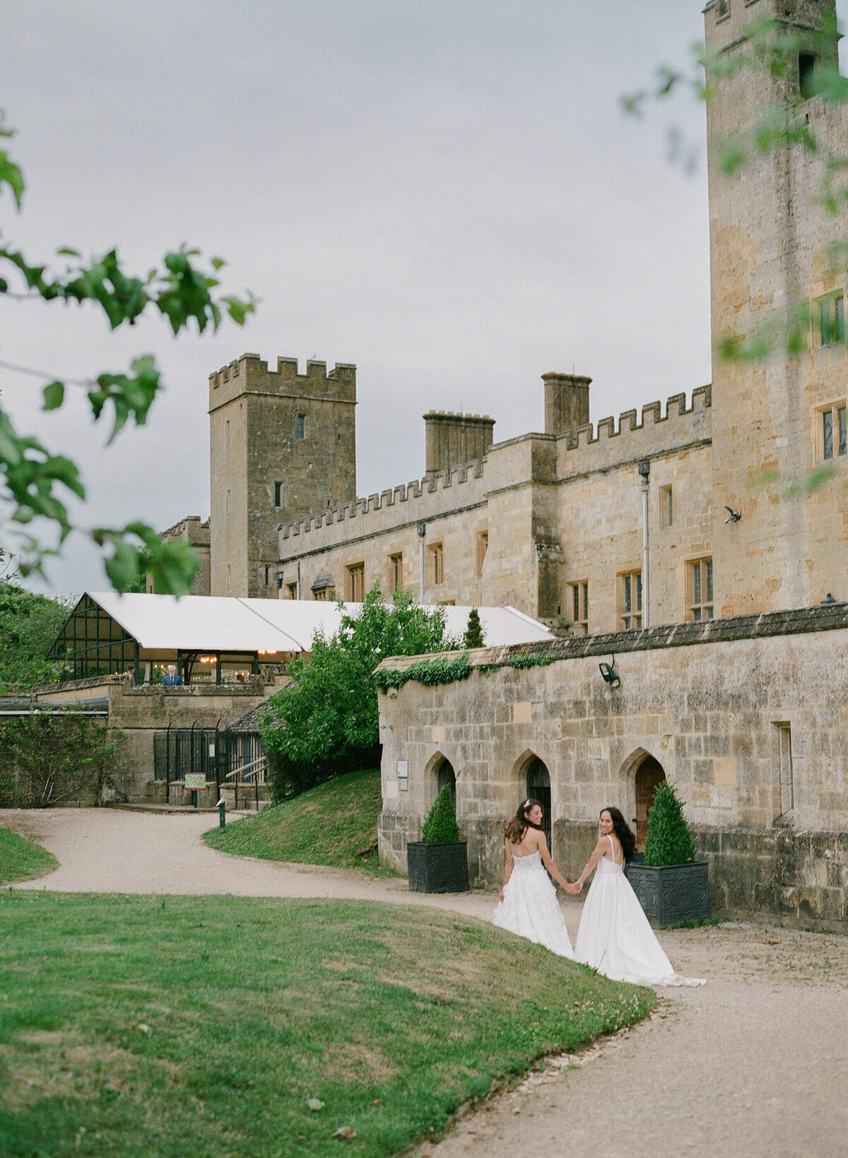 cotswolds-film-wedding-photographer-destination159