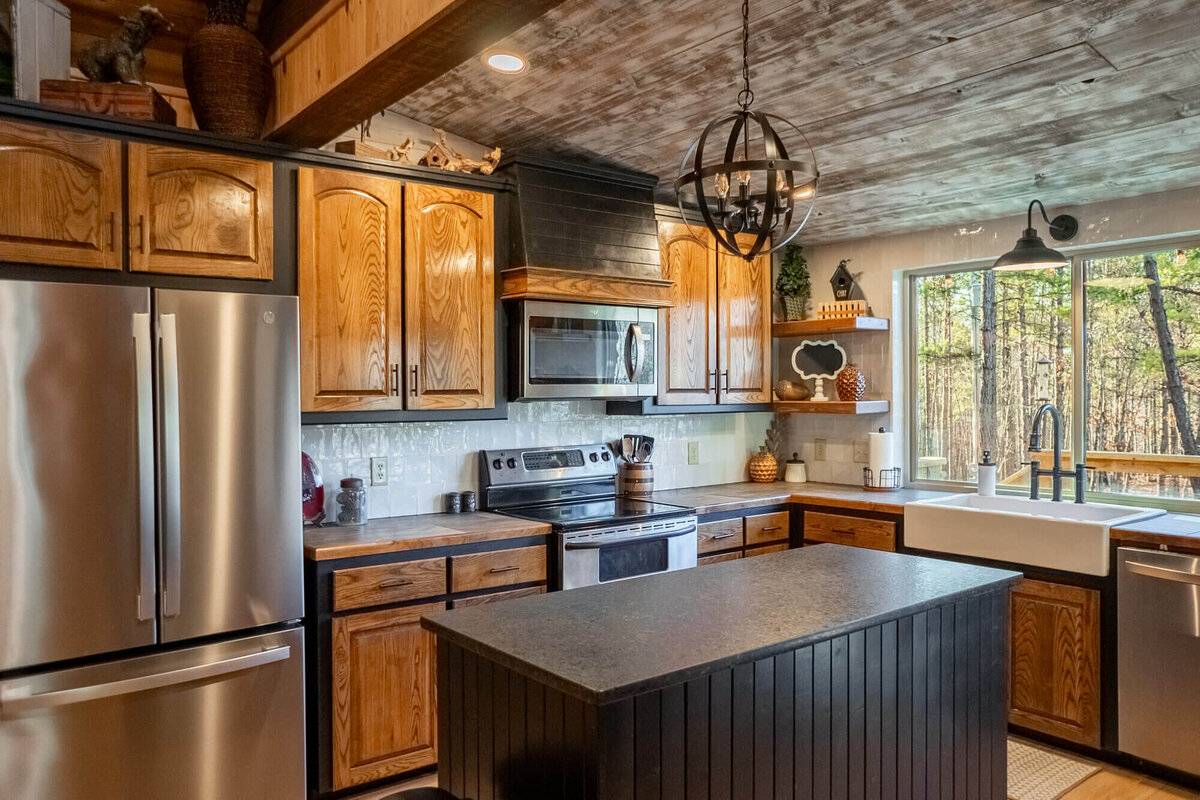 Fully stocked luxury chef's kitchen with mountain view in Big Timber Lodge
