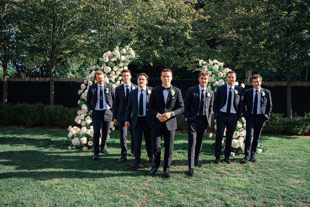groom-and-groomsmen-portraits-delamar