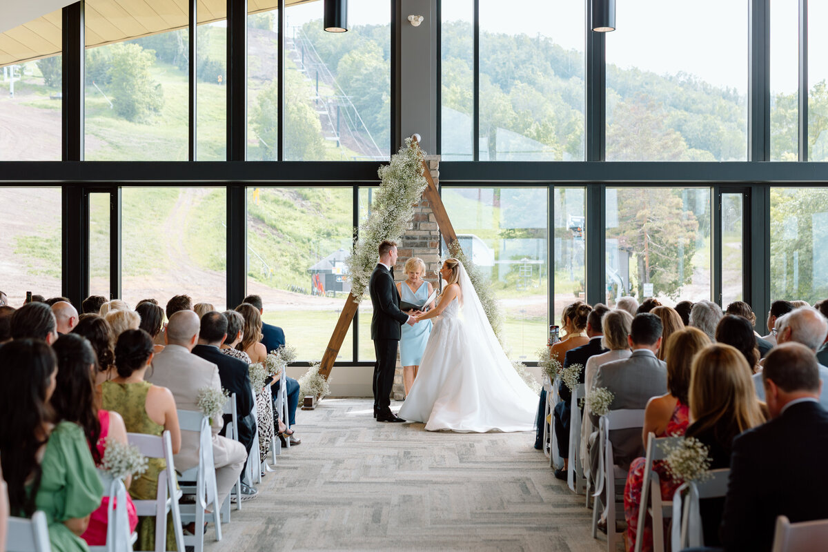 Olivia & Luke Wedding Samples0130