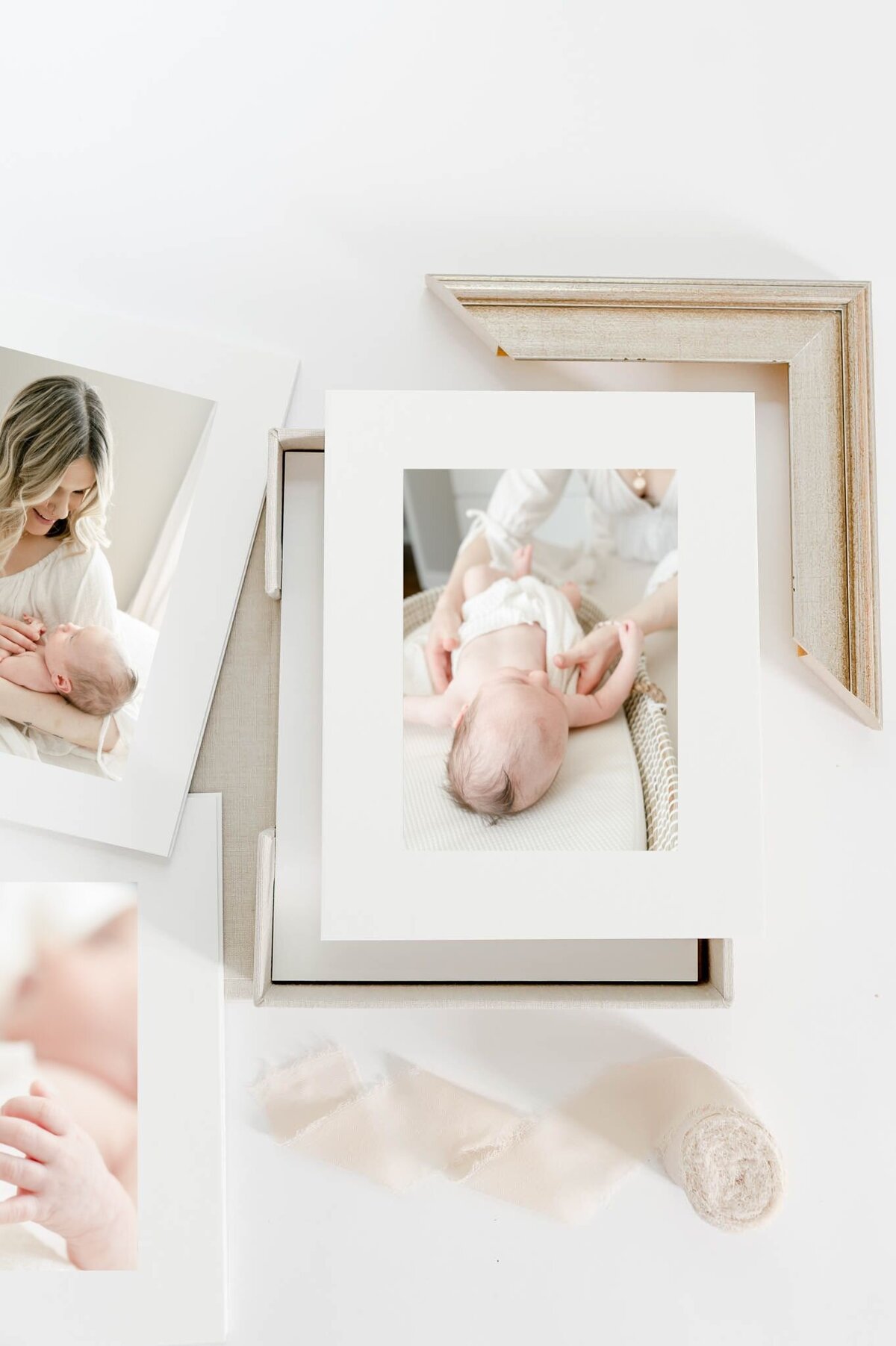 Picture of a photo frame you can select when working with  New Jersey newborn photographer Golden Heart Photography