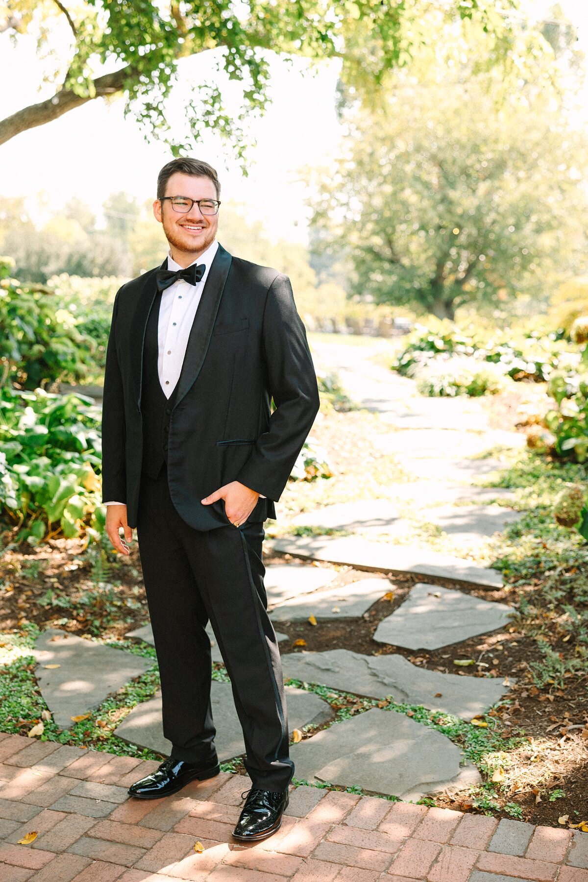 Bride and Groom Wedding Portaits Kelynn and Mathew Evansville Owensboro071