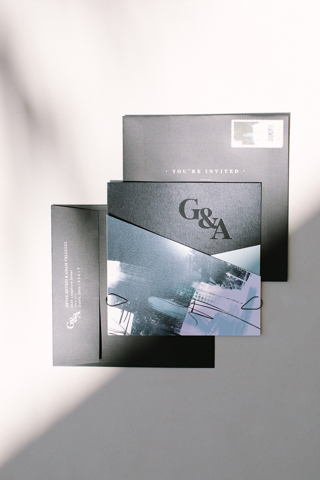 modern-black-white-wedding-minimalist-invitation-pheonix