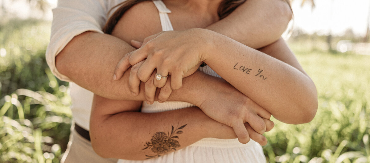 Oahu-North-shore-engagement-photos-19
