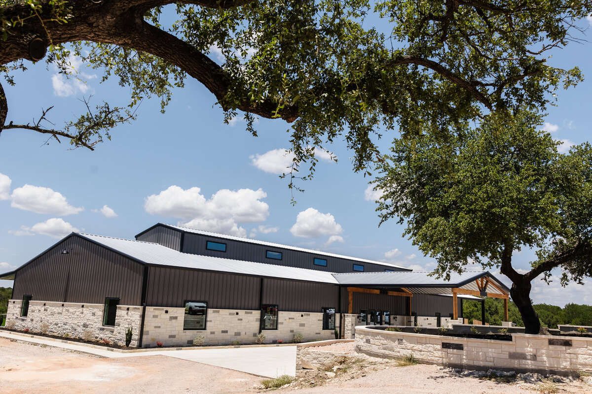 The outside view of the HighPointe Estate wedding venue in Liberty Hill, Texas.