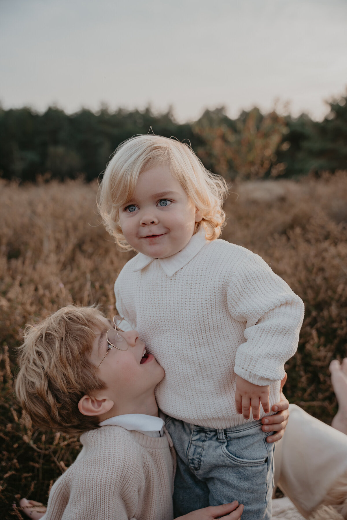 Momentjes&Zo-Sonseheide-gezinsshoot-familie_22