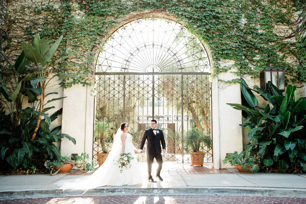 Los Angeles Wedding Planner - Robin Ballard Events - LA River Center and Garden - Alexis + Alex - 34
