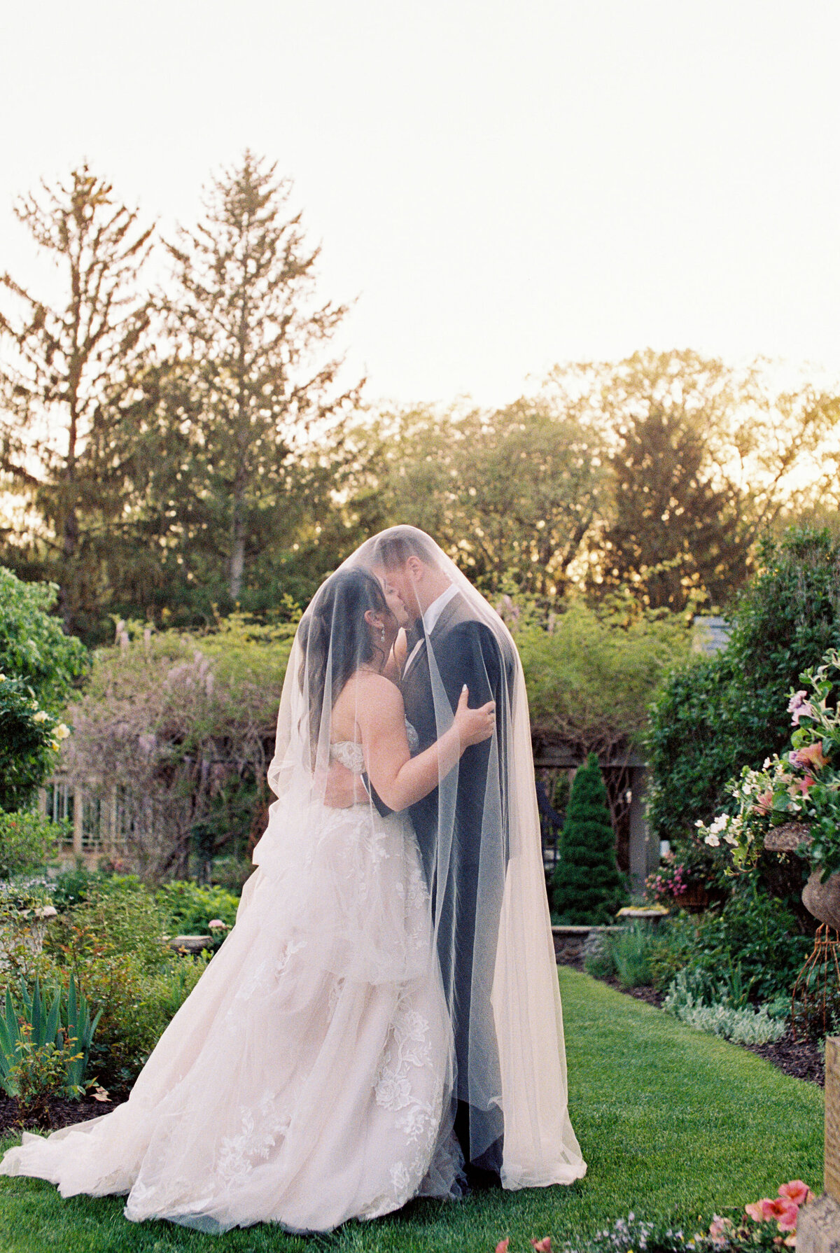 Maria + Grant + Truvision Studios 217