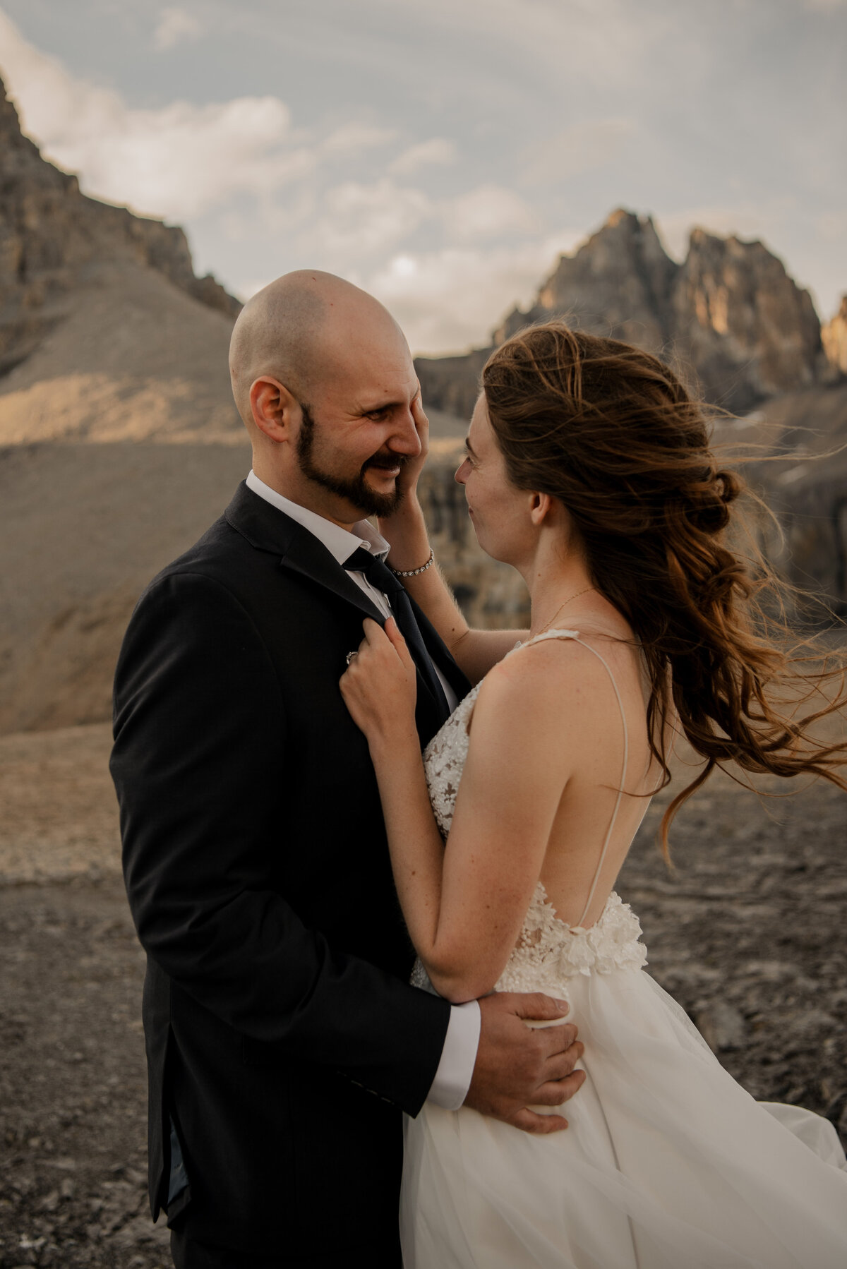 Alberta-elopement-photographer-16