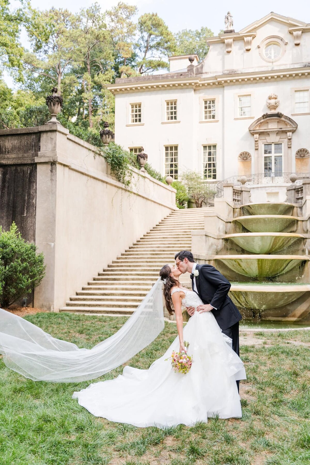 Elli-Row-Photography-Swan-House-Wedding02144