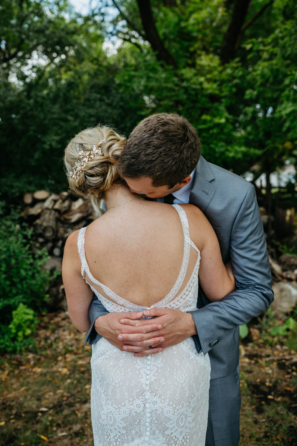 groom-kissing-bride