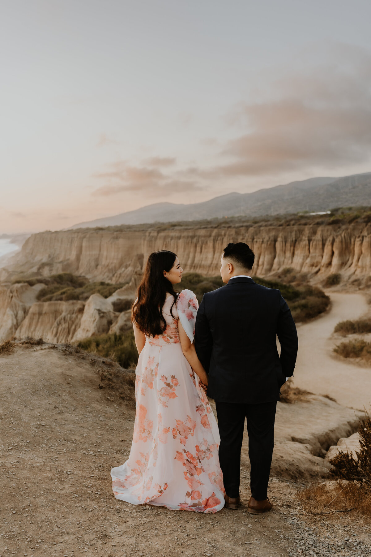 Temecula, California Wedding photographer Yescphotography Engagement session with a beautiful view