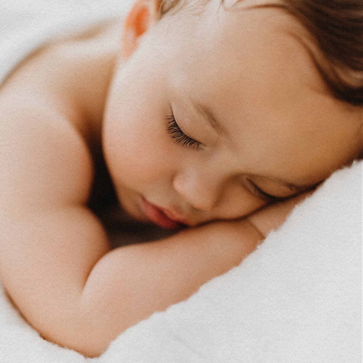 LittleWhitePhotography-Baby-8