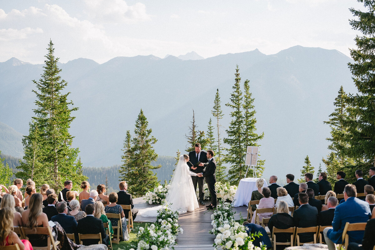 Calluna-Events-Aspen-Wedding-Deck-Ceremony-View