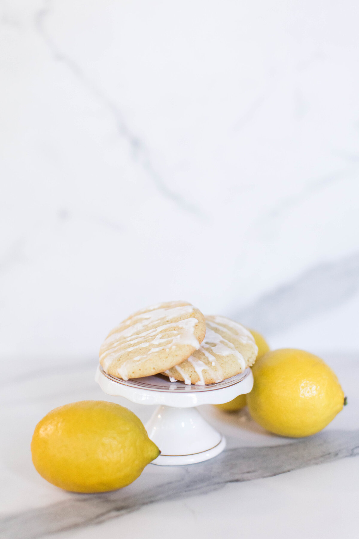 branding-photography-baker-lemons-and-cookies
