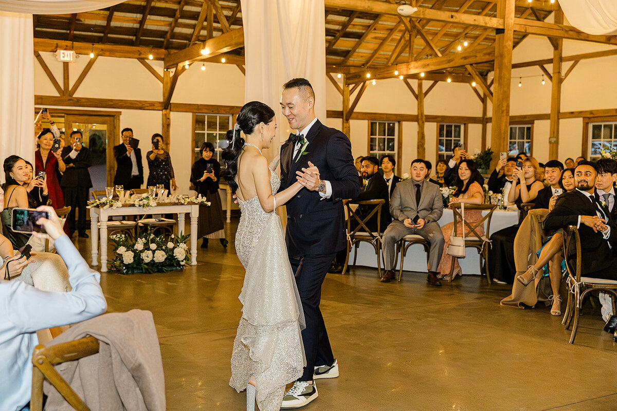 GabrielleRosePhoto-AnnHunKiReception1-2