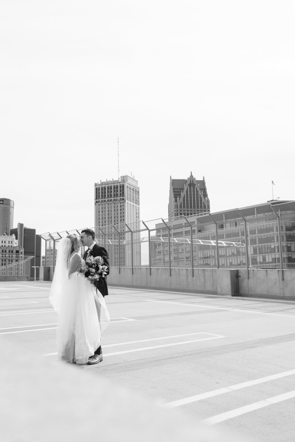 Rooftop wedding photos in Detroit MI by Savvy Shoots Photography