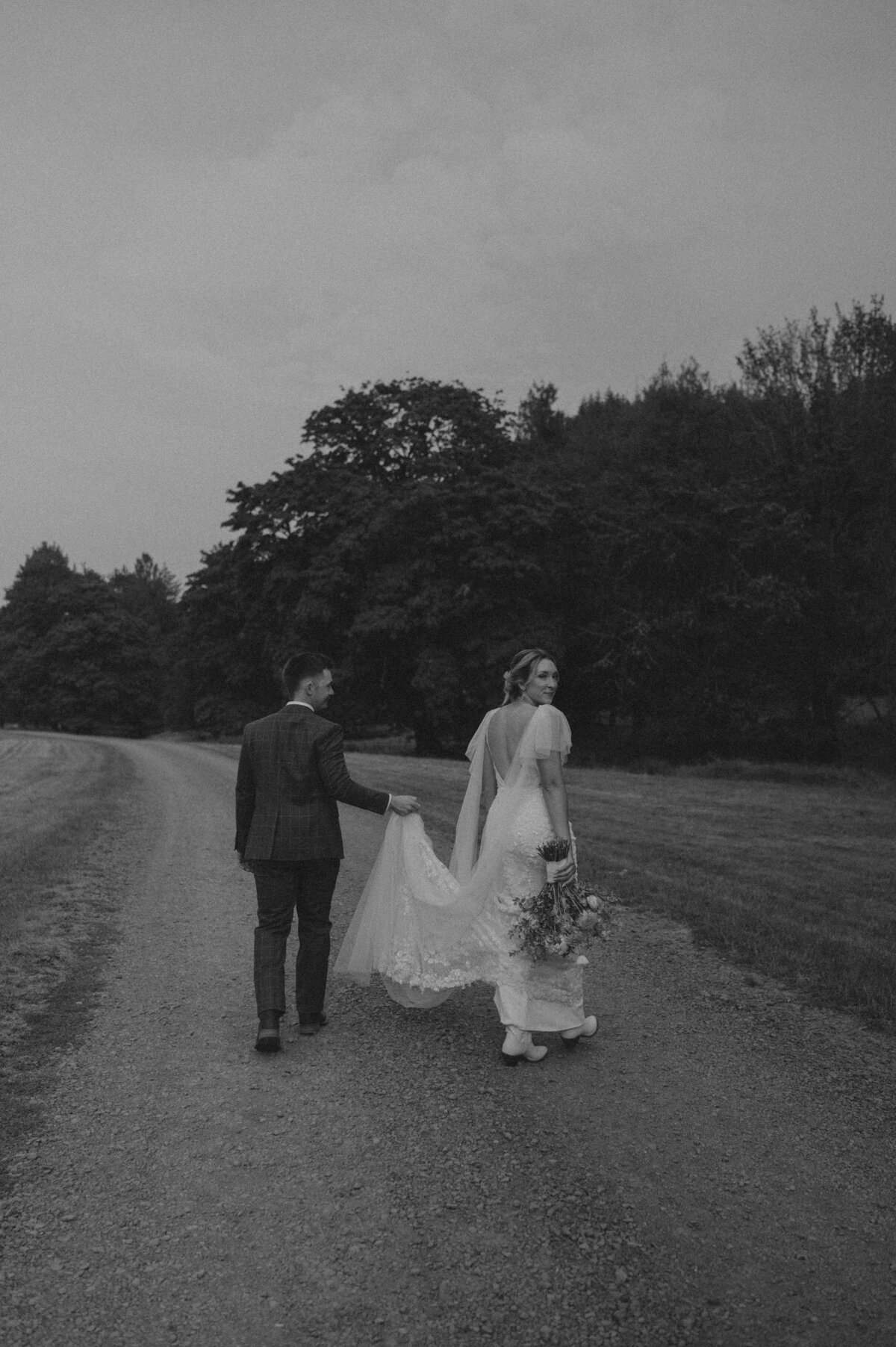 Mckenzie-River-Wedding-Photos-55