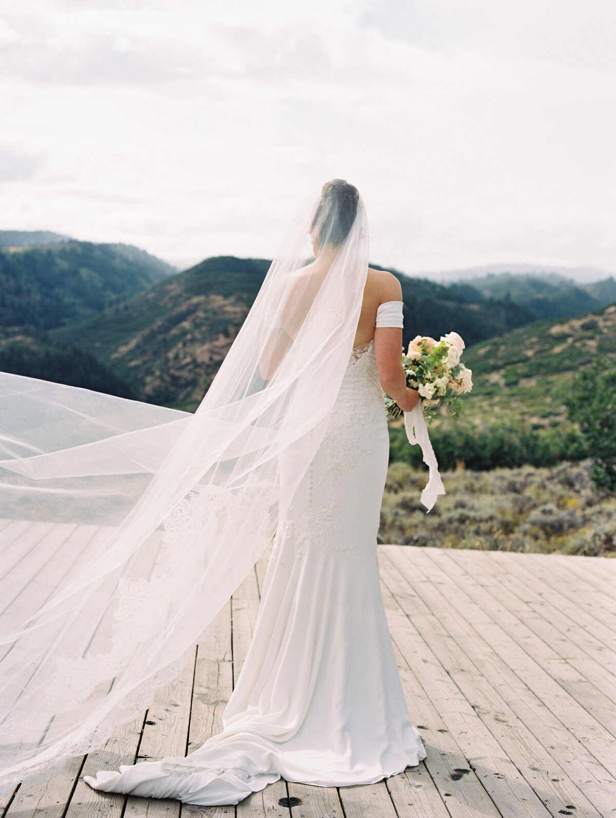 MB-BlueSkyRanchWeddingUtah_088