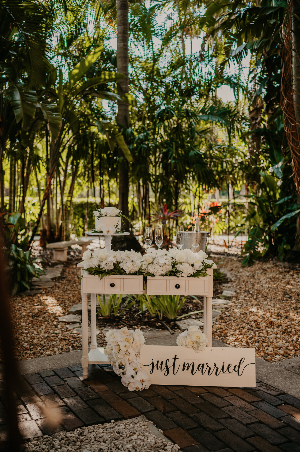 mariah-lacy-photo-the-vinoy-hotel-elope-in-florida-chantilly-chic-celebrations-8