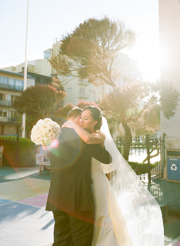 San-Francisco-Wedding-Lyon-street-steps-modern-classic-flood-mansion-the-dejaureguis-erin-and-courtney-photography-0055