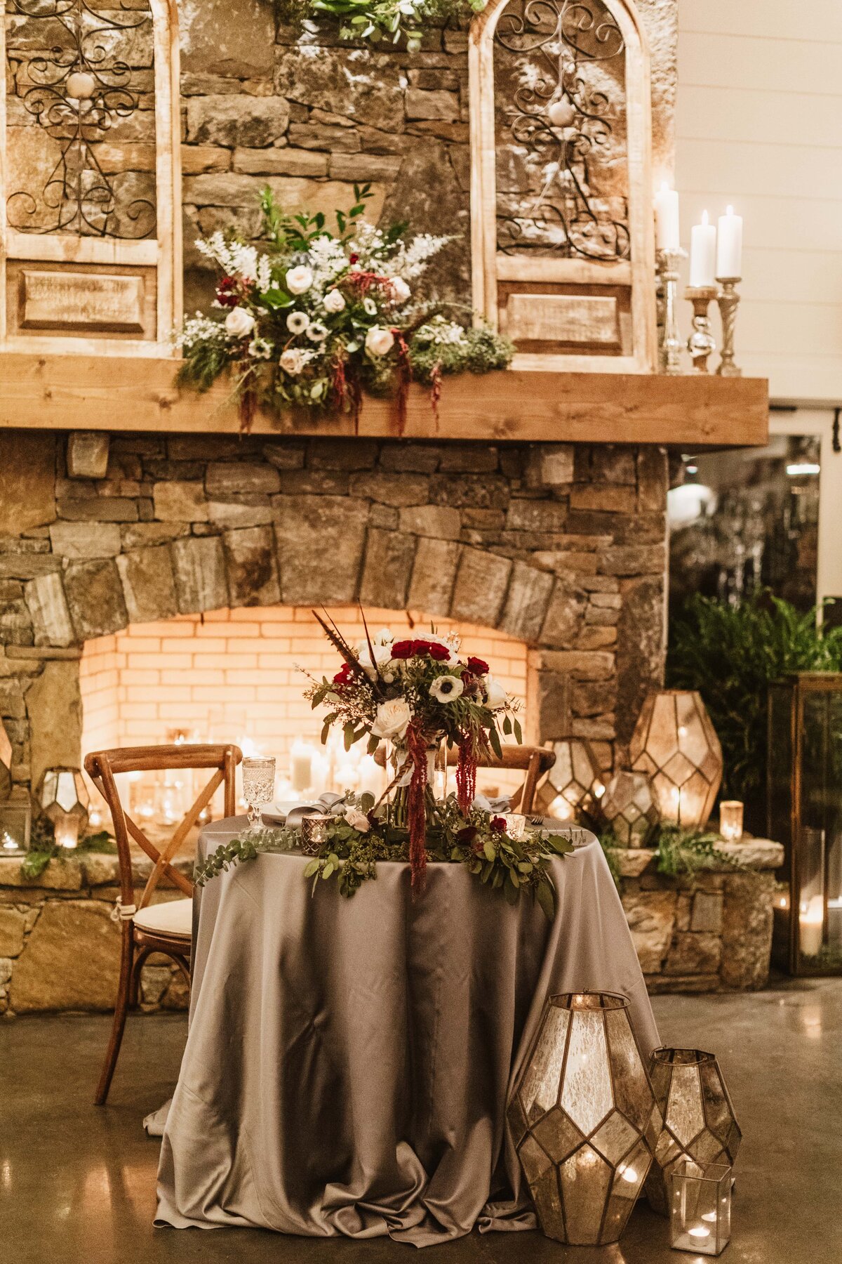 sweetheart-table-wedding-reception