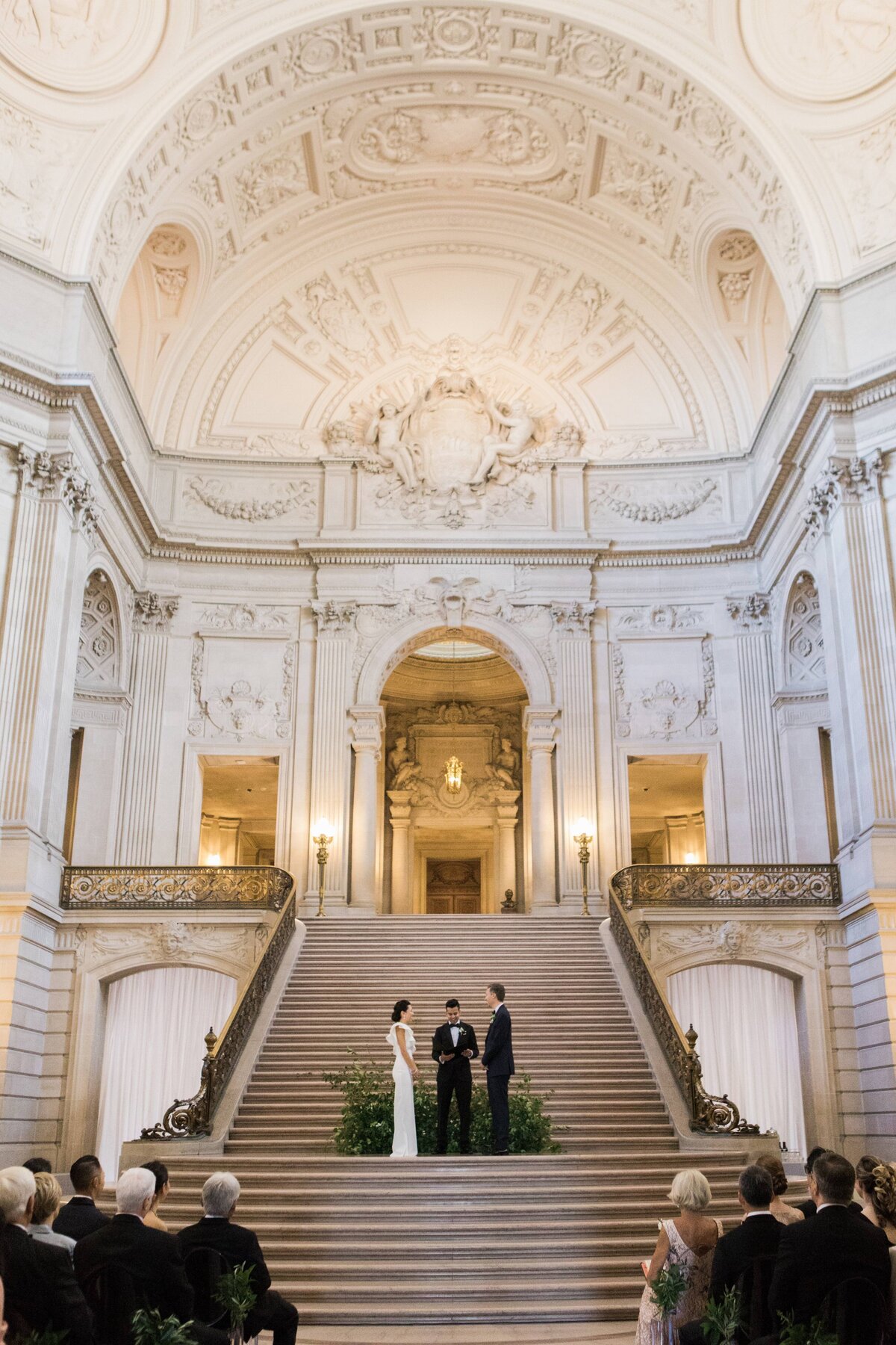 San-Francisco-City-Hall-Wedding-Nicole-Blumberg-Photography_0034