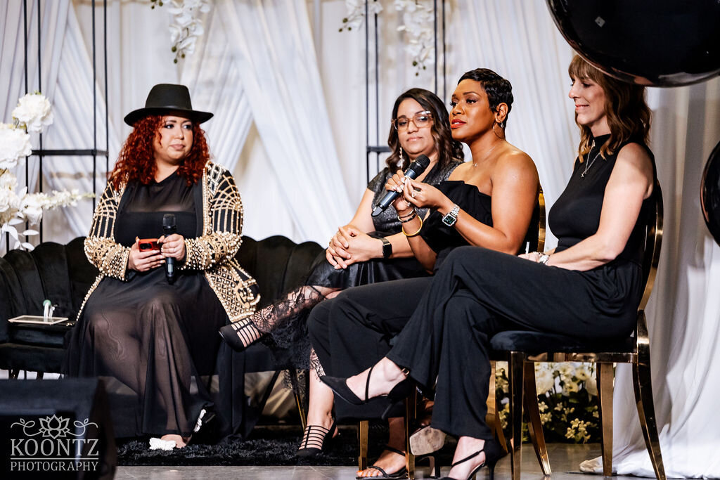 2024NoirNightConference-PanelDiscussion-KoontzPhotography-35
