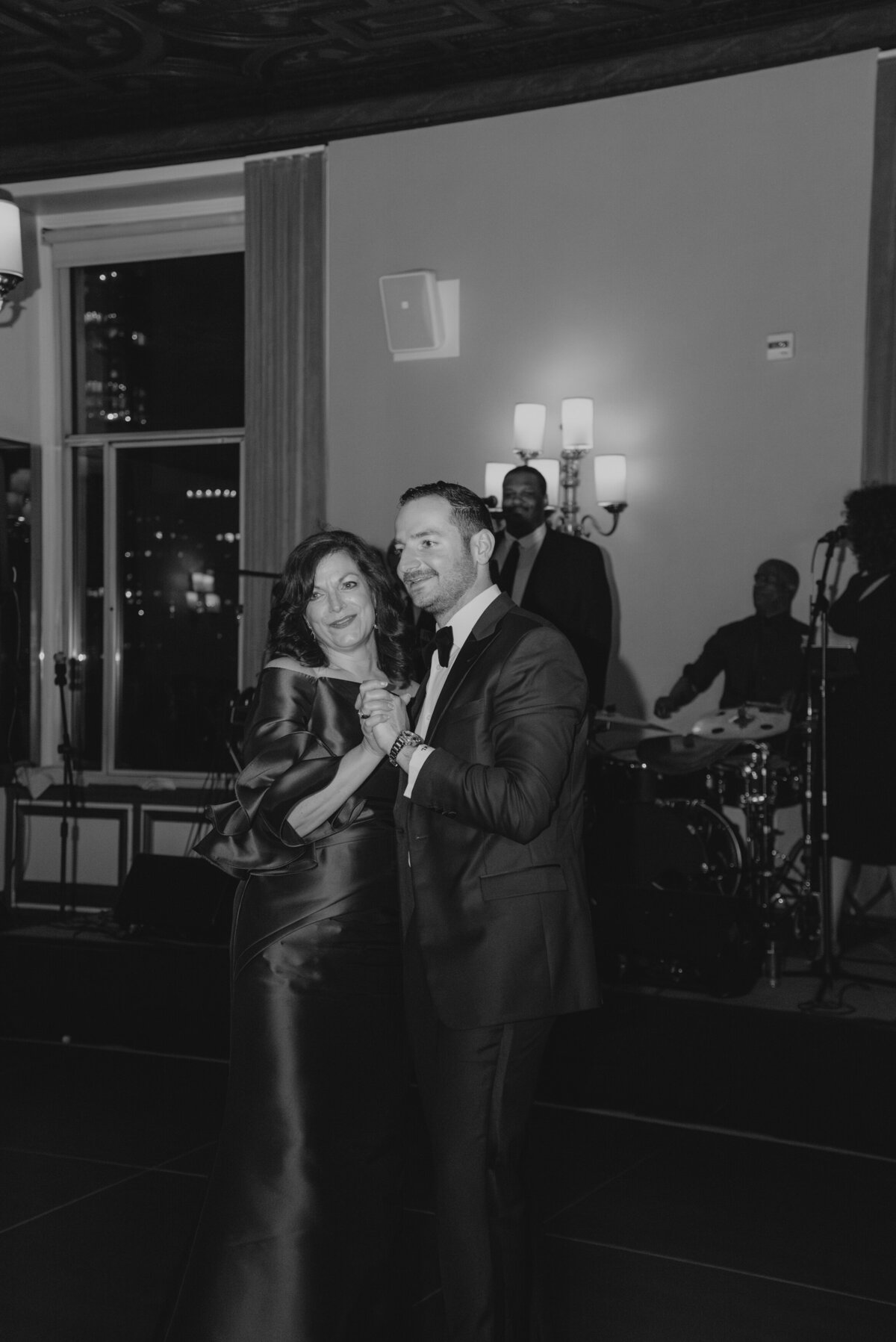 Faye-Fern-Creative-MariaBLung-Meg-Brandon-New-York-Athletic-Club-St-Patricks-Cathedral-Wedding-Reception-69