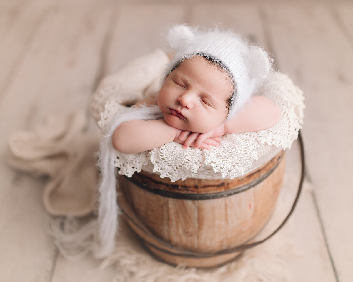 Newborn photos with bucket prop in Medford Oregon, By Katie Anne