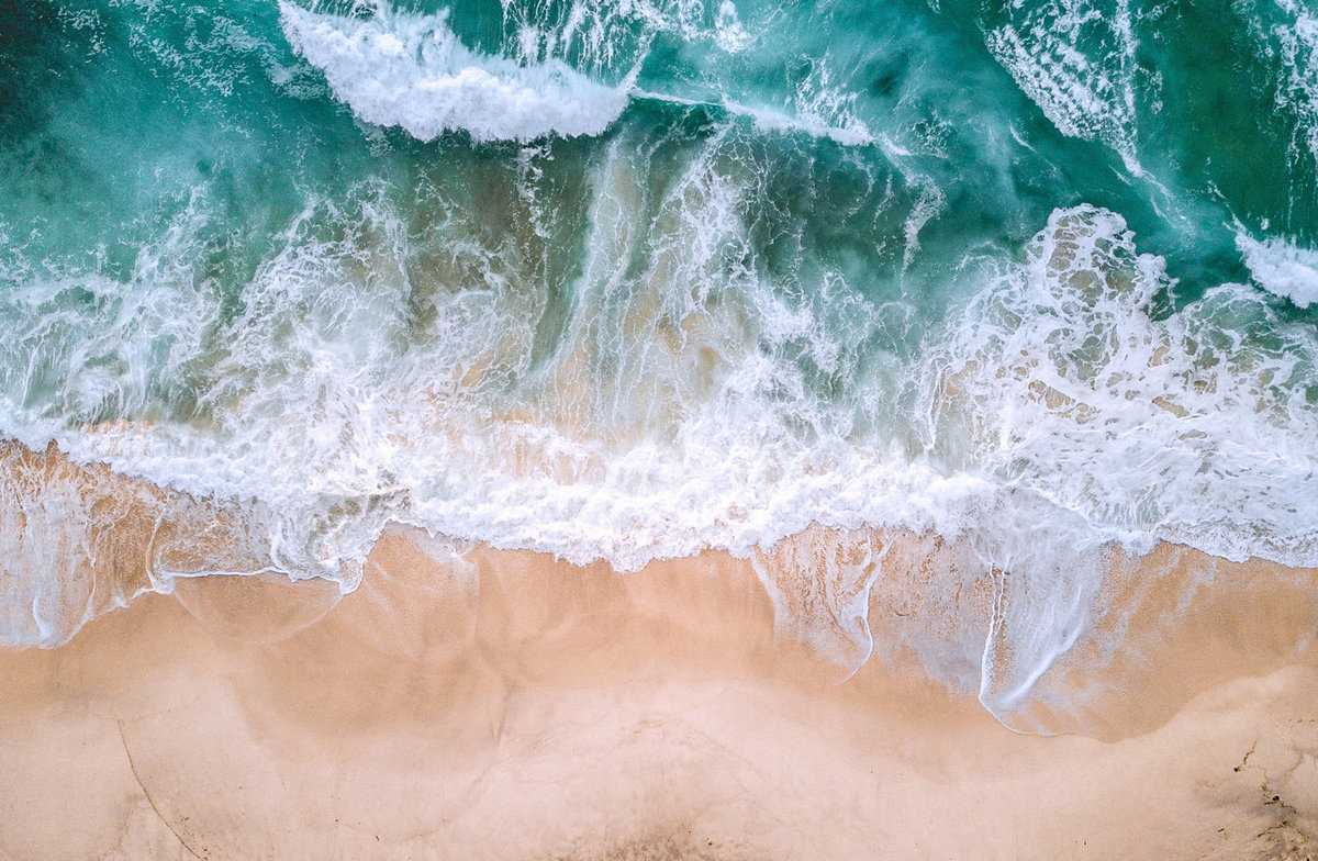 [PenelopeTemplate]aerial-photography-of-seashore-1680140