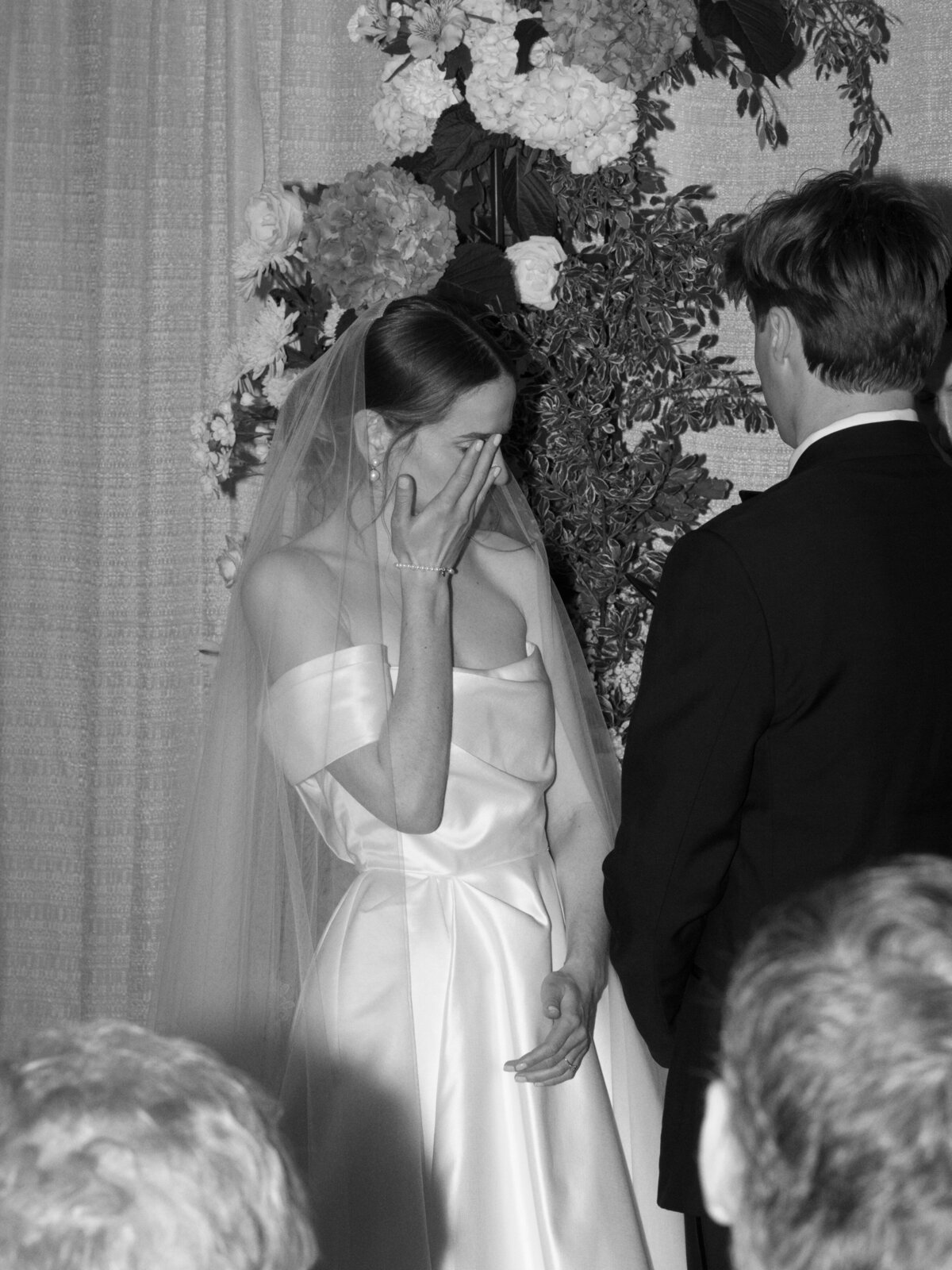 best-seattle-wedding-photographers-the-tenneys-at-washington-athletic-club-39